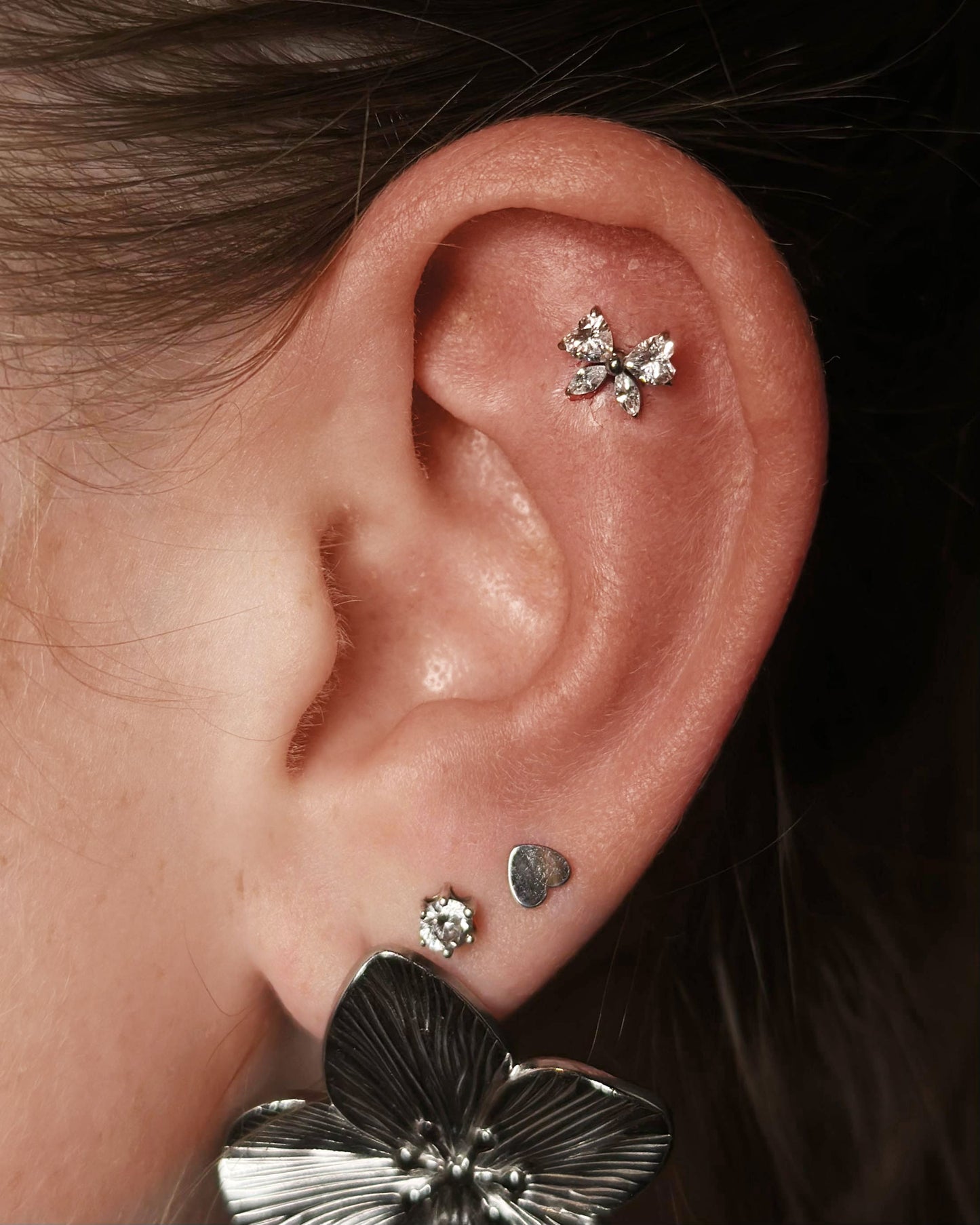 Titanium Piercing Strik met Kristallen - Anabella
